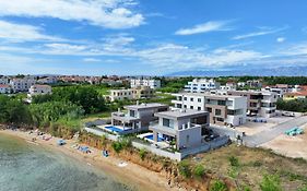 Deluxe Apartments Privlaka On The Sand